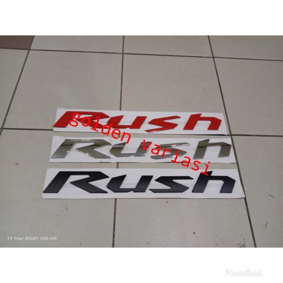 Emblem Kap Mesin / Logo Kap Mesin Mobil Toyota Rush