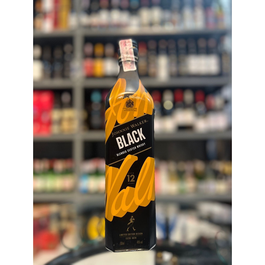 Johnnie Walker Black label Icon Blended Malt Scotch Whisky