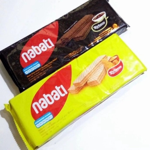 

Nabati Wafer keju coklat