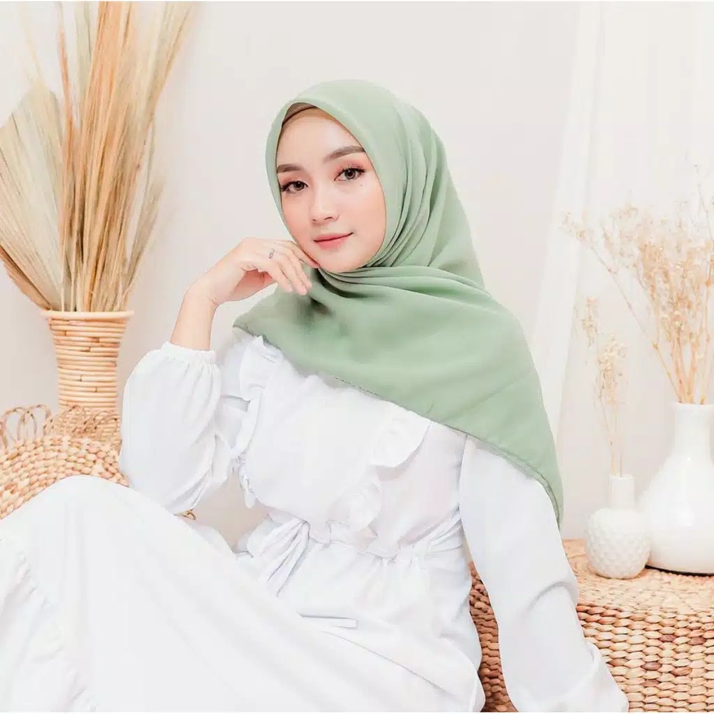 TOP MURAH / KERUDUNG Bella square / hijab segi empat 50 warna TERLENGKAP / kerudung kekinian / laudy