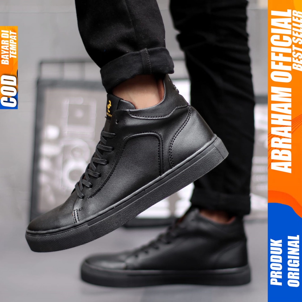 Sepatu Kasual Pria Sneakers Hitam Polos Kerja Kuliah Abraham Predo