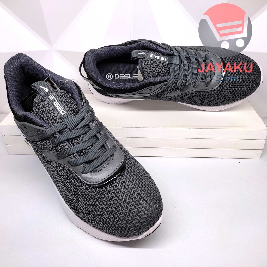 Sepatu Pria Desle Aaron Walker Sneaker Olahraga dengan Kualitas Tinggi dan Desain Mewah untuk Tampilan yang Elegan