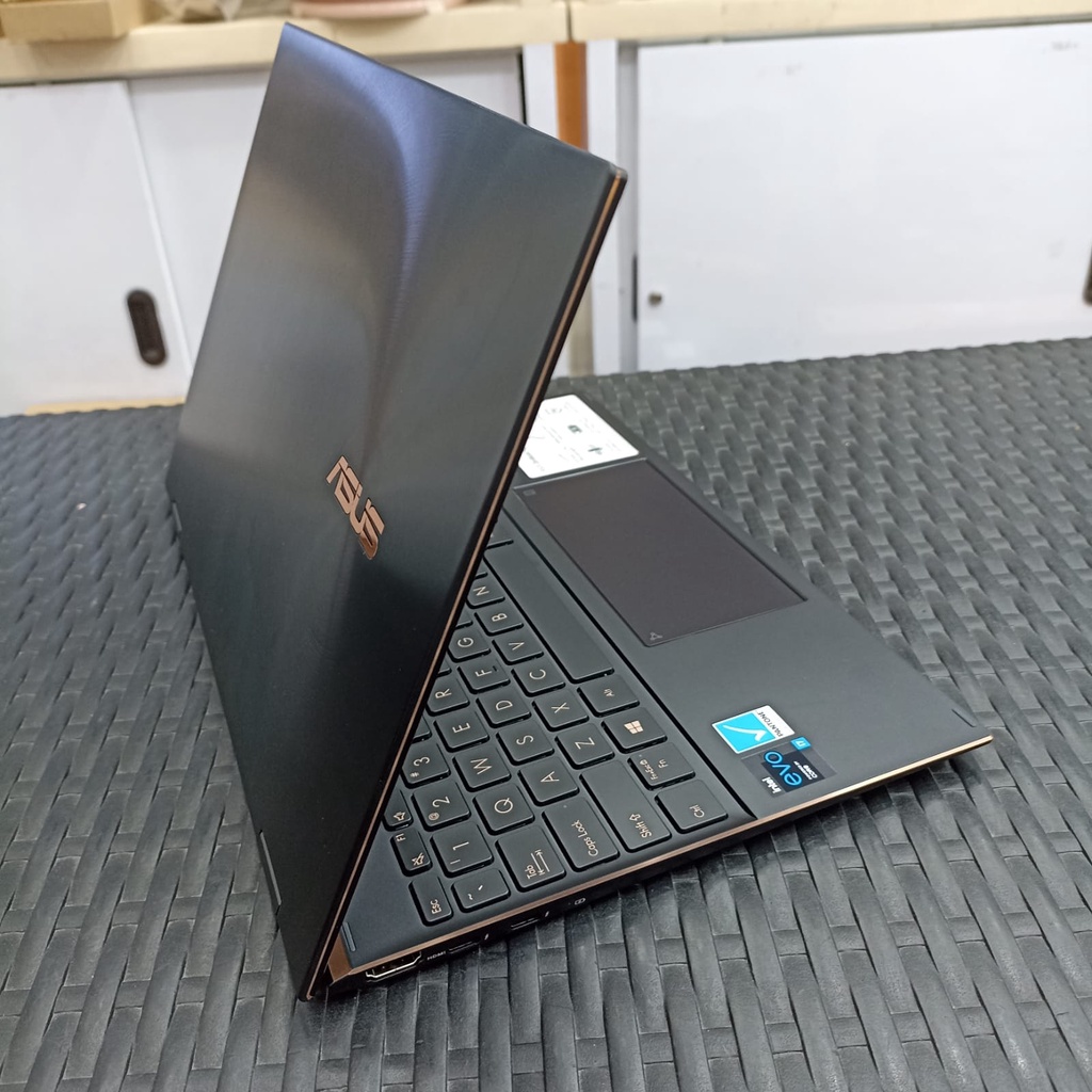 Asus Zenbook Flip s UX371EA Intel EVO i7 1165G7 16Gb 1Tb SSD 4K OLED TOUCH W11 Pro