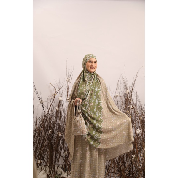 Dijual Diario x Dwihanda - Mukena Freilla Prayer Set 2in1 Free Sejadah Travel - Leaf Murah
