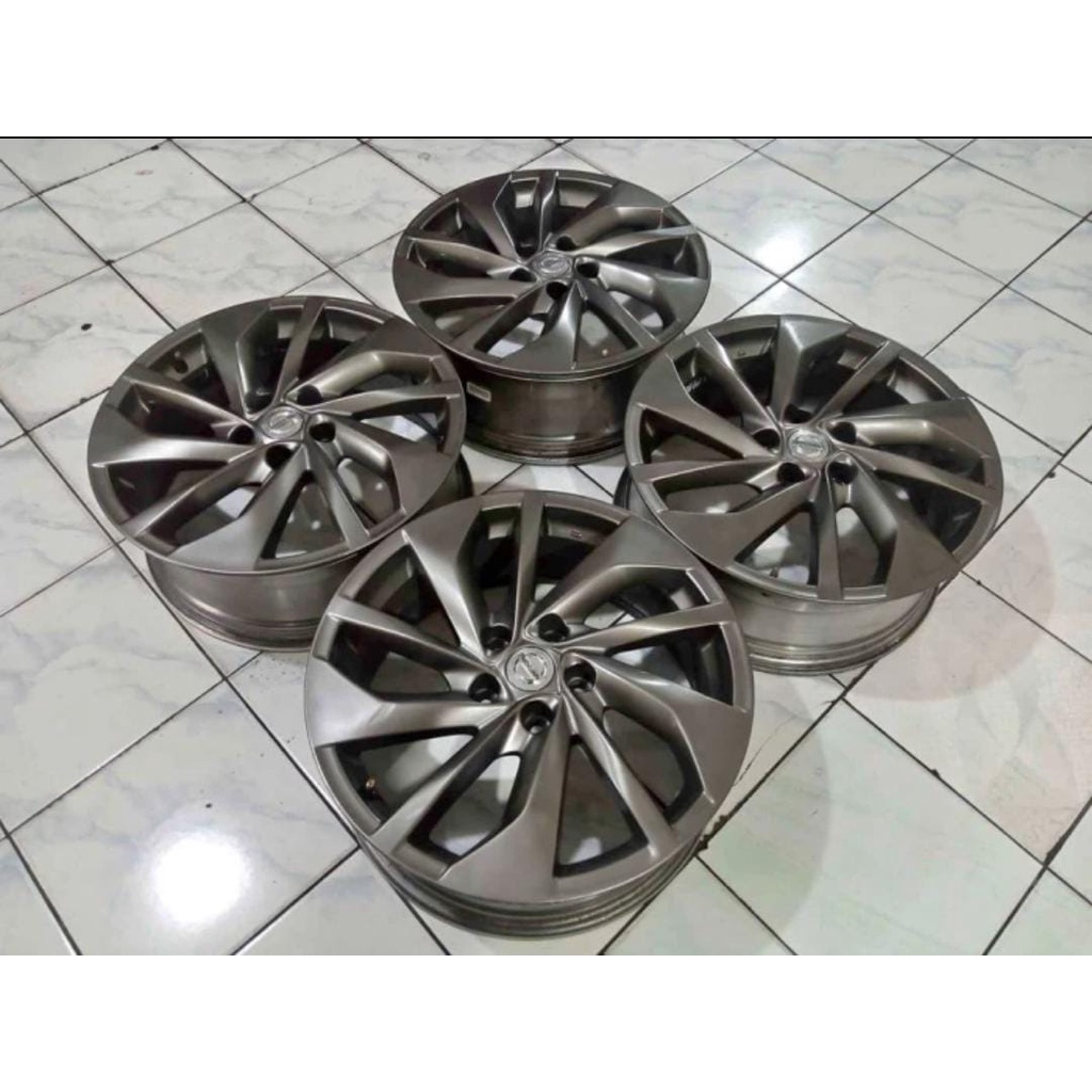VELG BEKAS MOBIL OEM STANDART X-TRAIL R18X7,5 LUBANG 5 PCD 5X114,3