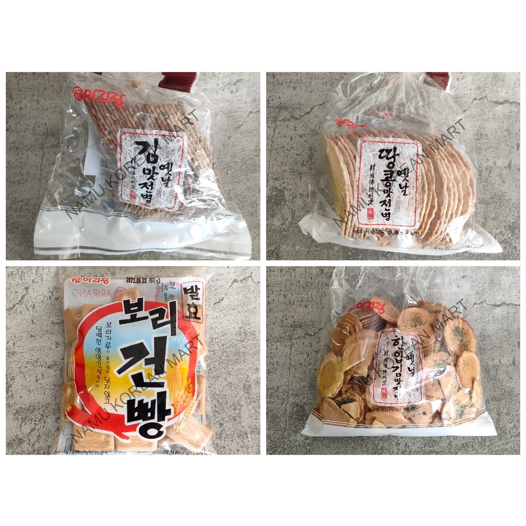 

Arirang Peanut Flavor Jeonbyeong 250gr / Laver Flavor Small / Barley Hardtack / Arirang / Snack Korea / Snack Tradisional Korea / Biskuit Kacang / Biskuit Rumput Laut / Biskuit Gandum