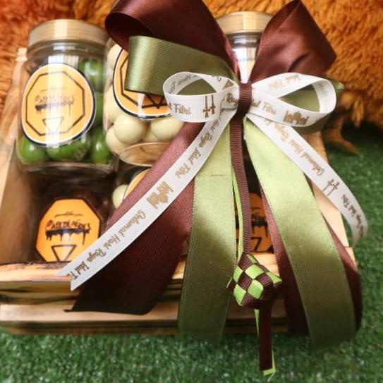 

♤ HAMPERS COKLAT IDUL FITRI | HAMPERS LEBARAN | Parsel Lebaran | Parcel Coklat ♠