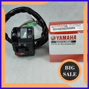 Holder saklar Yamaha Vixion old bagian kiri Original 3C1-H3969-00 1M4R23 suku cadang