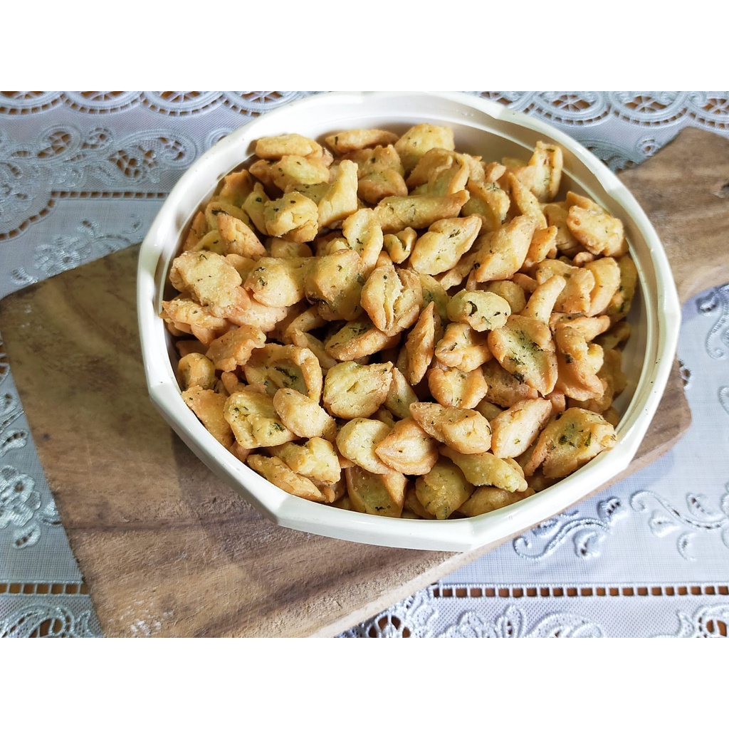 

KUE BAWANG KLETHUKAN