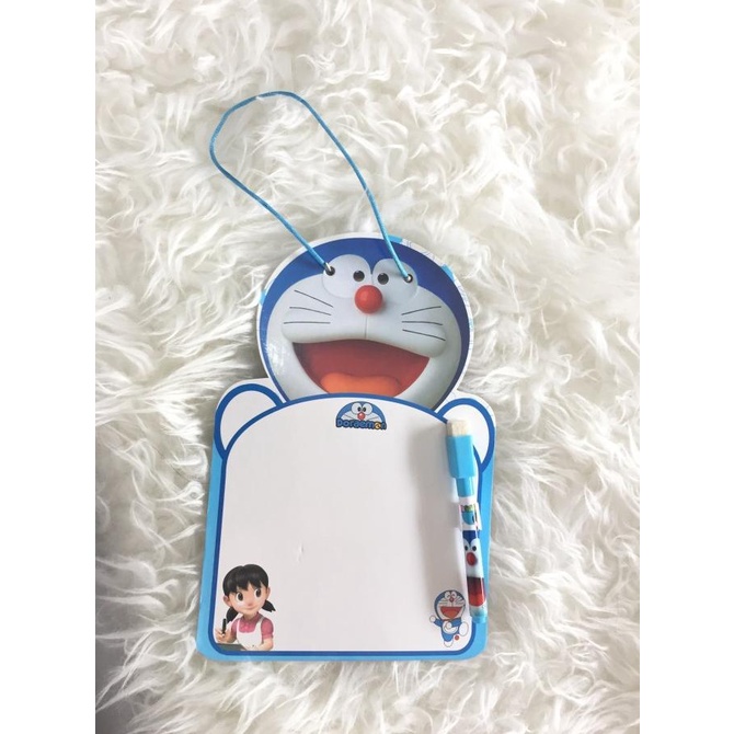 

papan tulis doraemon