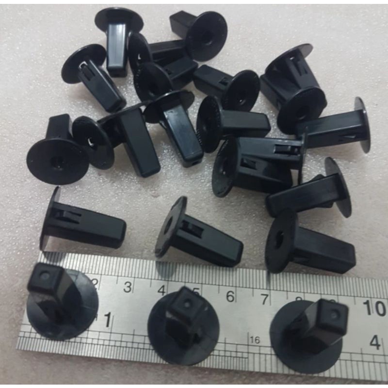 Kancing Klip Liner Fender Mobil Toyota INNOVA FORTUNER RUSH CALYA AGYA