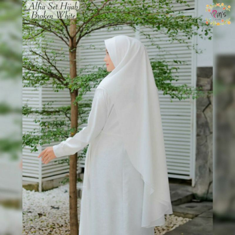 dress putih set hijab putih