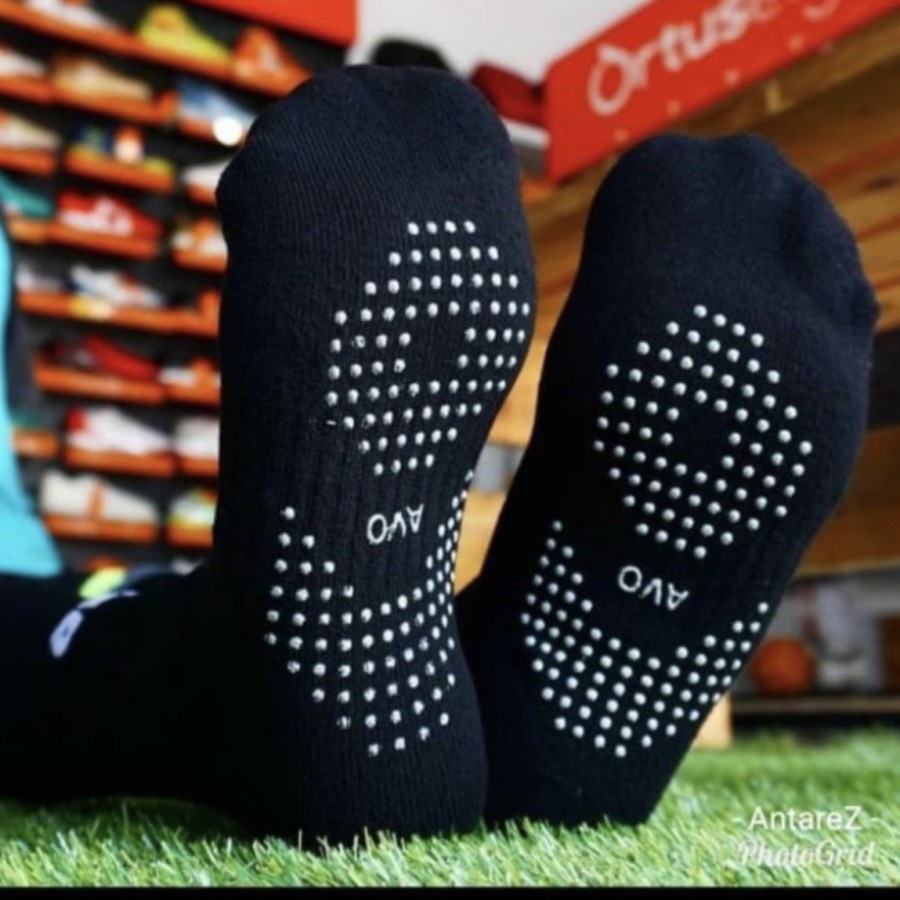 Kaos Kaki Bola Panjang Anti Slip Avo R8 (12 Pcs) 1 Lsn Grosir Original