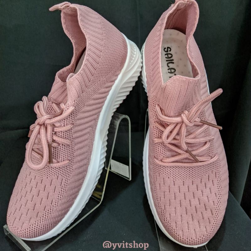 SEPATU WANITA SAILATU
