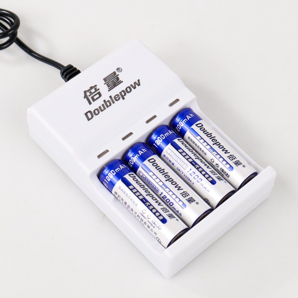 Baterai Charger AAA / AA Doublepow` 4 Slot Battery` USB Plug` Recharger Batre Cas A3 / A2