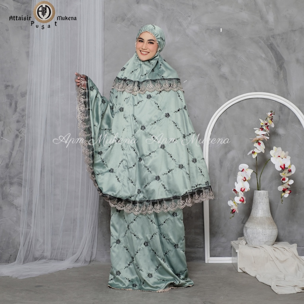 APM MUKENA - MUKENA PUTIH DEWASA LATANSA VELVET BORDIR RENDA TILE ARABIAN MUAT TINGGI BADAN 180cm BERAT BADAN 95kg PREMIUM