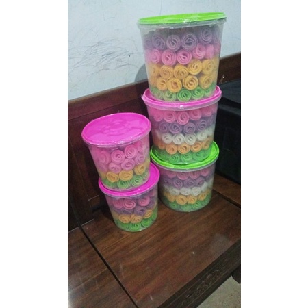 

opak gambir / opak gapit mawar khas blitar toples 250gr-1kg free packing kardus