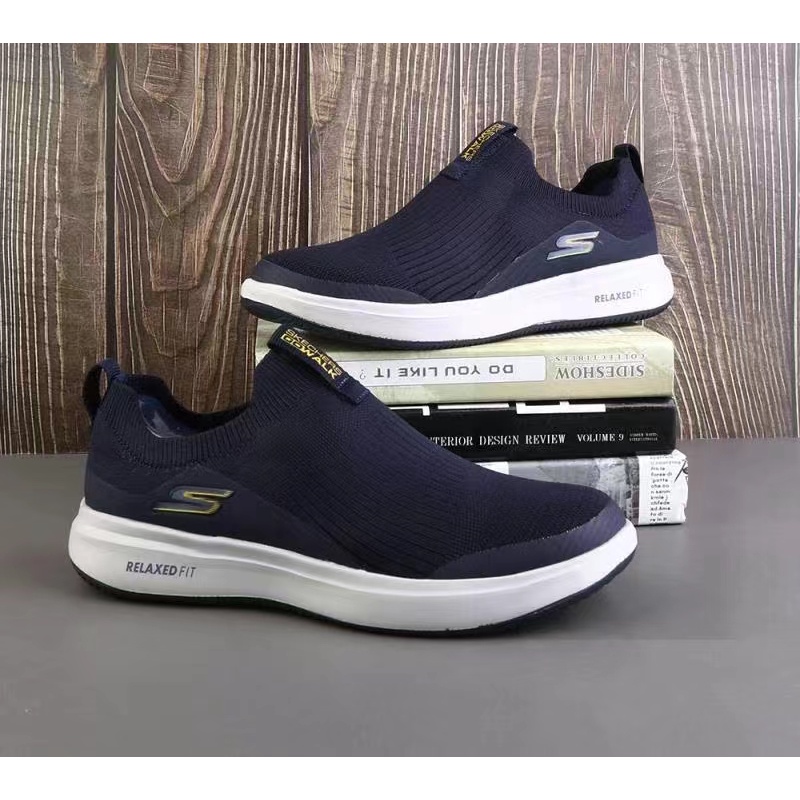 Sepatu  SKECHERS kasual  casual sepatu pria hitam  slip on cowok  rajut pria shoes