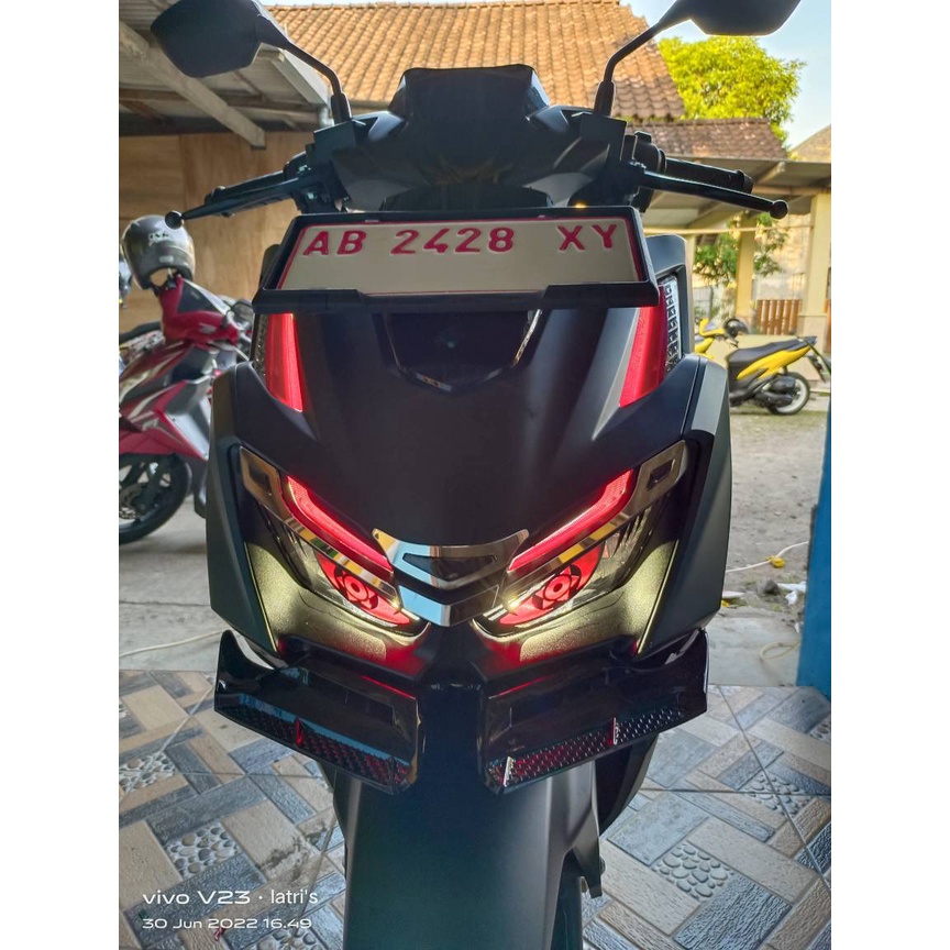 stiker vario 160 new/stiker alis vario 160/stiker lampu motor vario 160new/aksesoris lampu vario