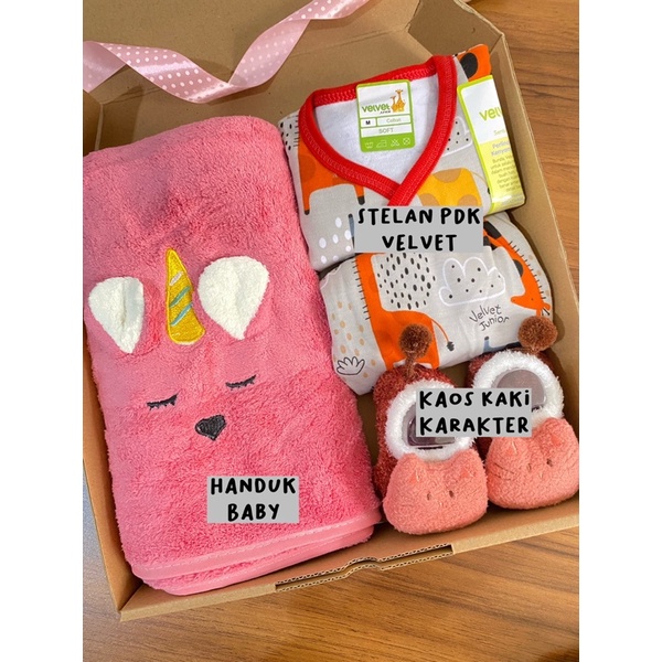 Hampers Parcel Paket Gift Set Kado Hadiah Newborn Baby Bayi Lahiran Handuk