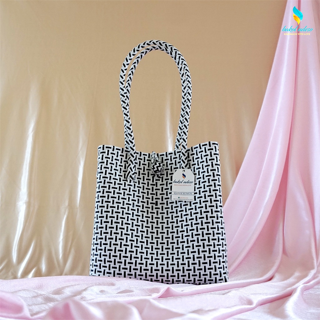 Tas Totebag Wanita Anyaman Plastik Jali Rajut Belanja Hampers Handbag Super Premium woven