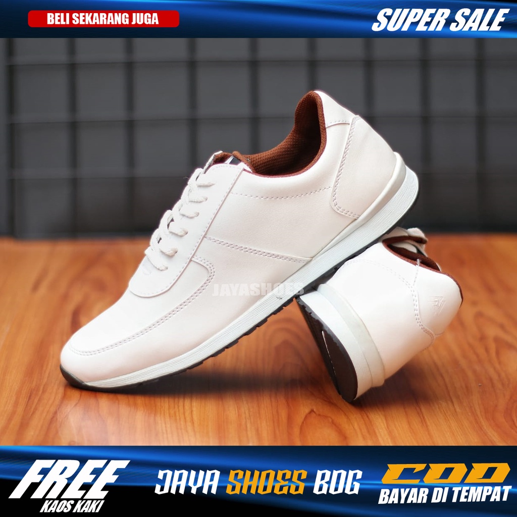 Sepatu Sneakers Putih Sneaker Casual Kasual Pria Cowok Original Branded Kerja Santai Kuliah