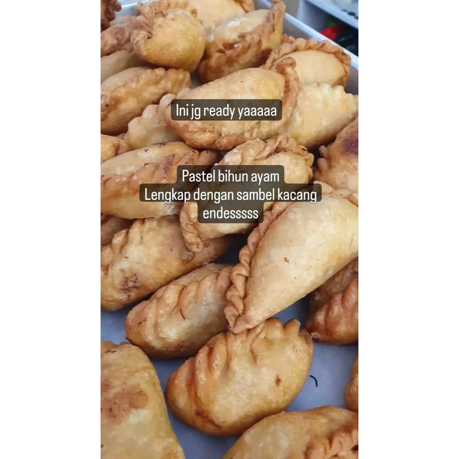 

Pastel Bihun Ayam