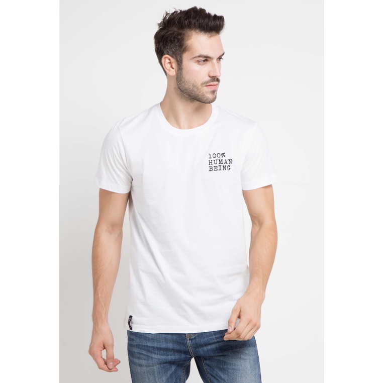 Kaos Bombboogie Original Westernman Tee desain minimalis detail text monokrom Oblong Fitness Berkual