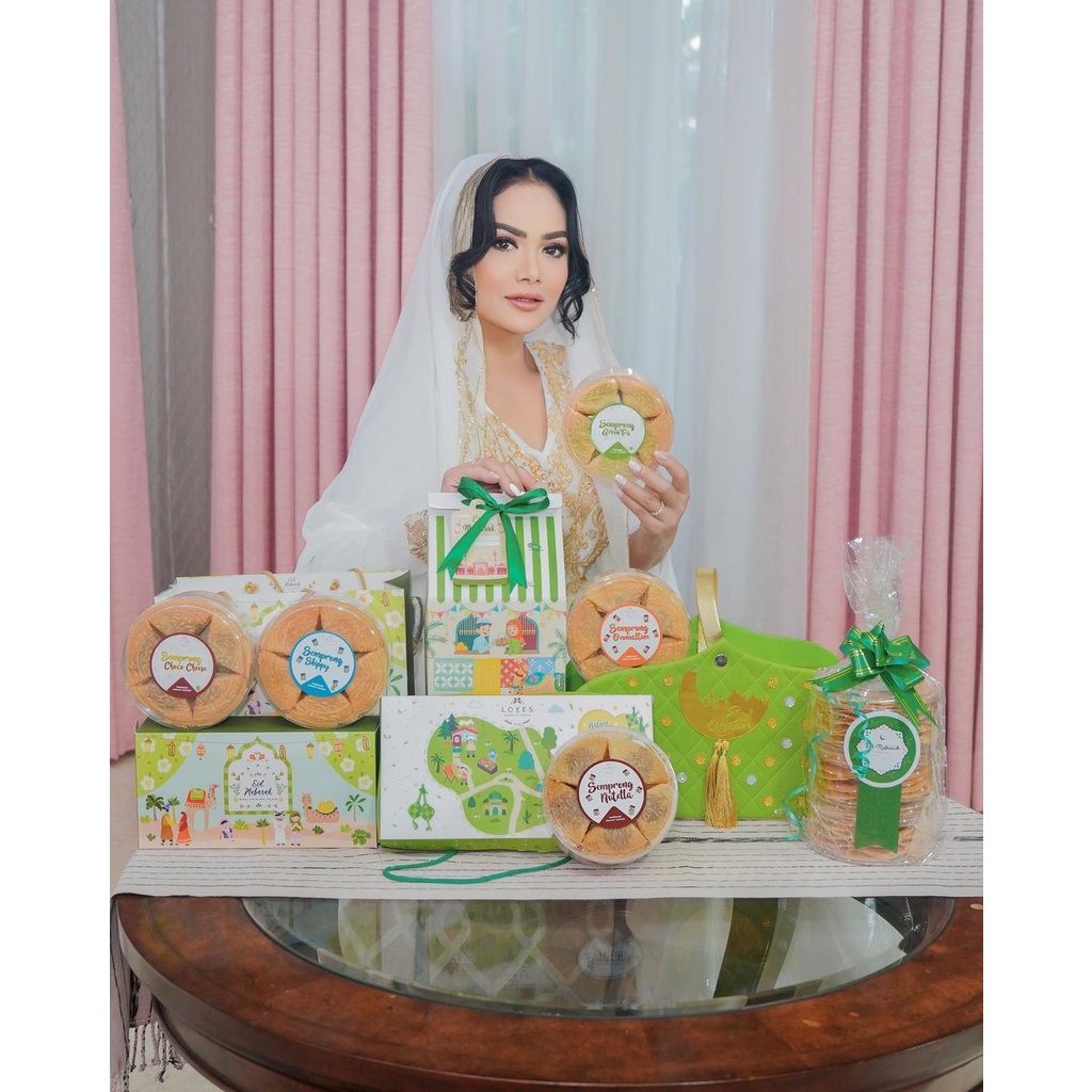 

LOVES SEMPRONG / HAMPERS LEBARAN FITRI / SEASON LEBARAN / RESELLER RESMI