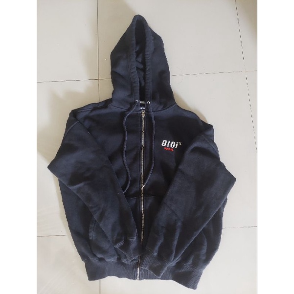 oioi by 5252 ziper second ori