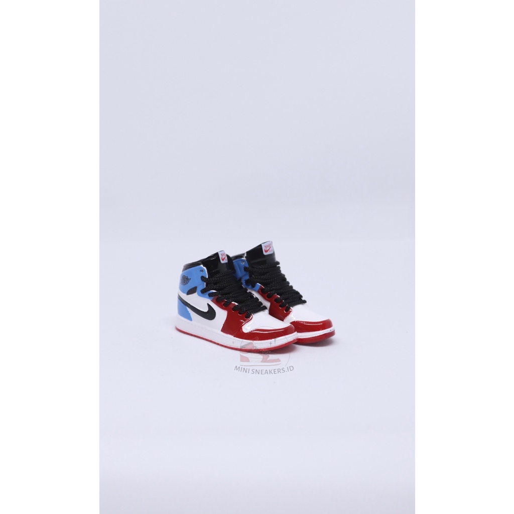SNEAKER KEYCHAIN 3D AJ1 FEARLESS UNC CHICAGO. GANTUNGAN. MINIATUR.