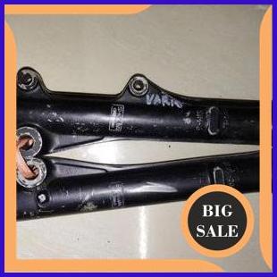 Bottom Tabung Shock Depan Honda Vario 110 Karbu Ori copotan 1M4R23 suku cadang