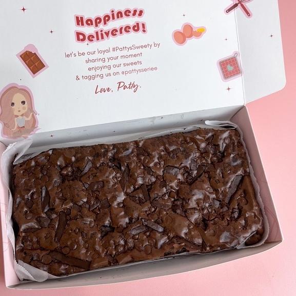 

❂ Fudgy Brownies Double Chocolate (add toppings) 20x10cm BACA DESKRIPSI ☊