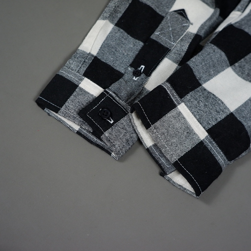 H&amp;*M Relaxed Fit Flanel Shirt