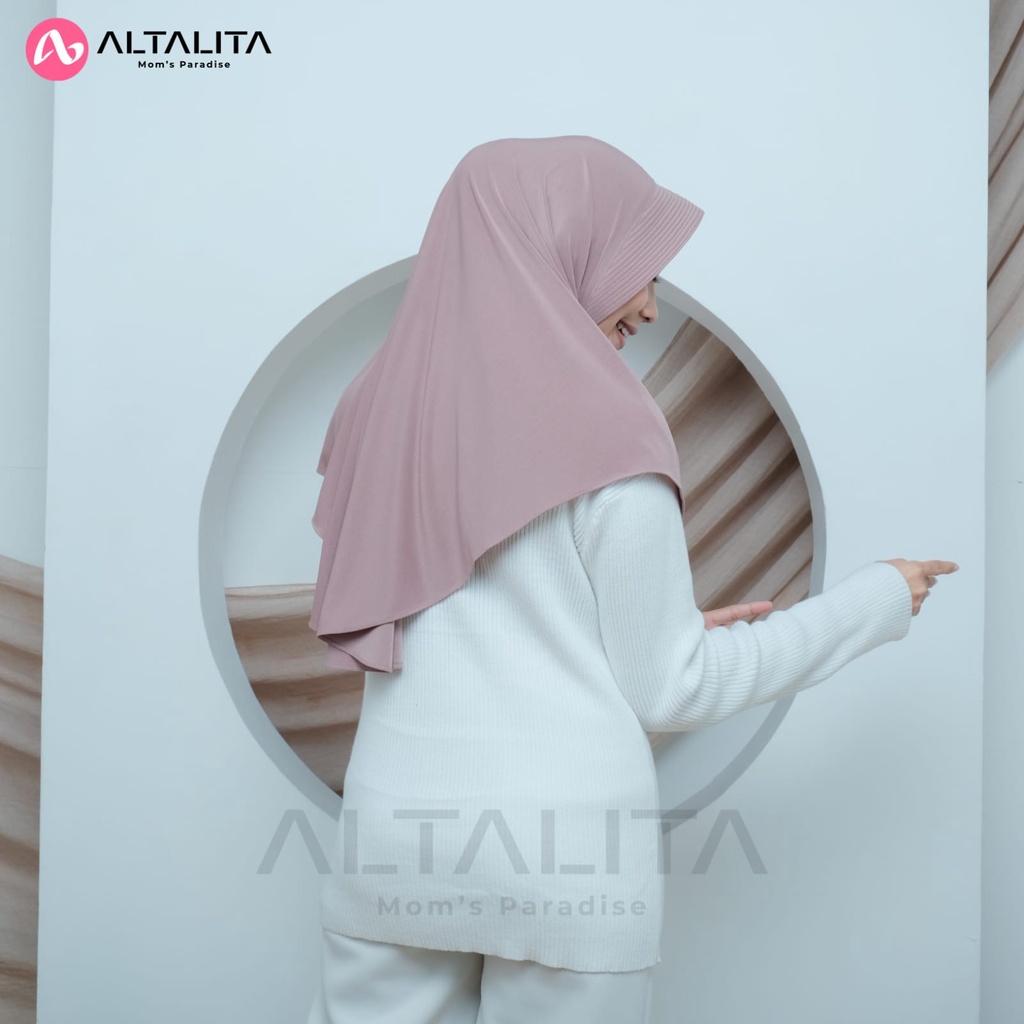 Altalita - Jilbab Instan Bergo Sport Hamidah Menutup Dada Hijab Instan Qaila Penguin Size M Kerudung Bergo Jersey Premium Cocok Untuk Sekolah Olahraga Volly Futsal Senam dan Sehari-Hari