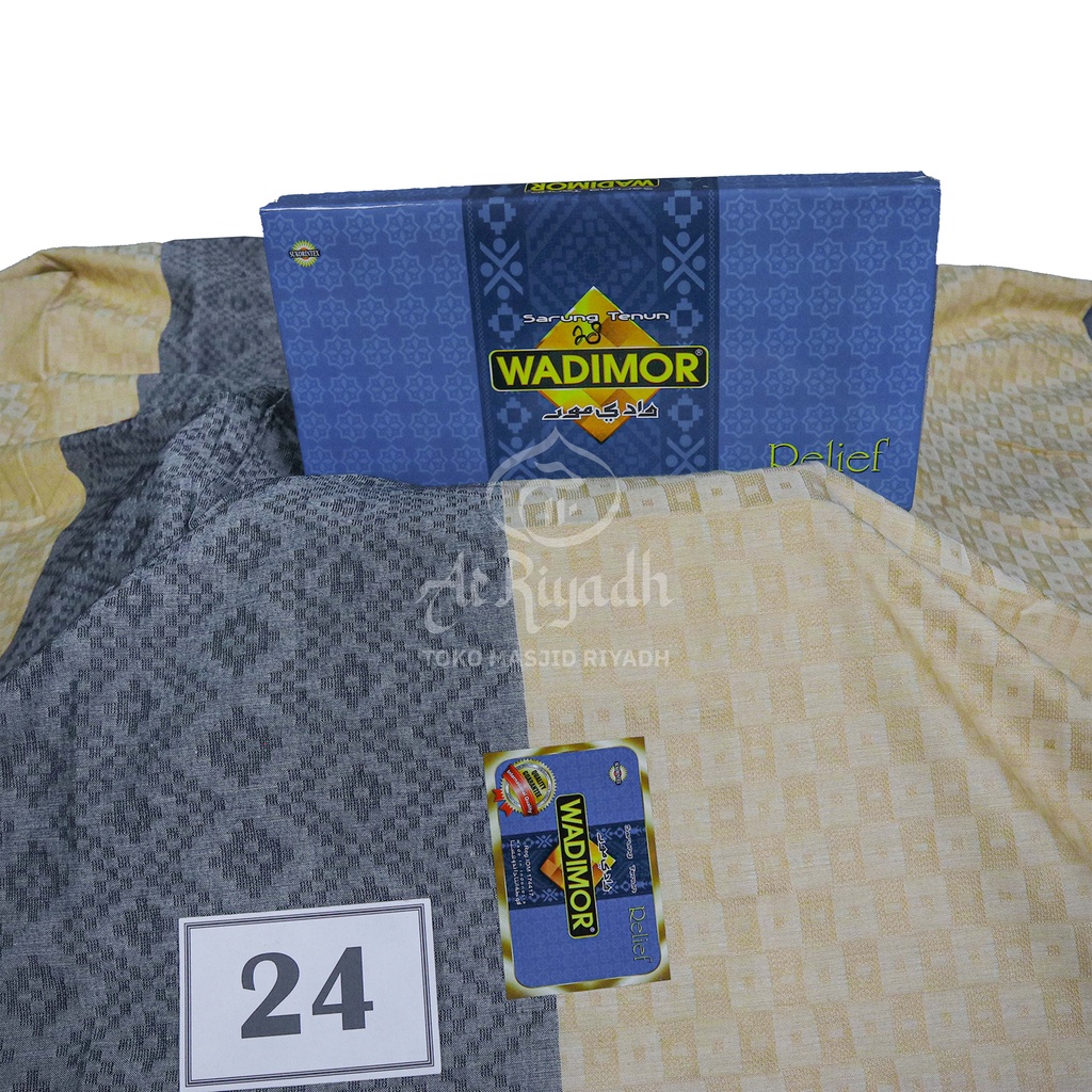 Sarung Wadimor Motif Relief