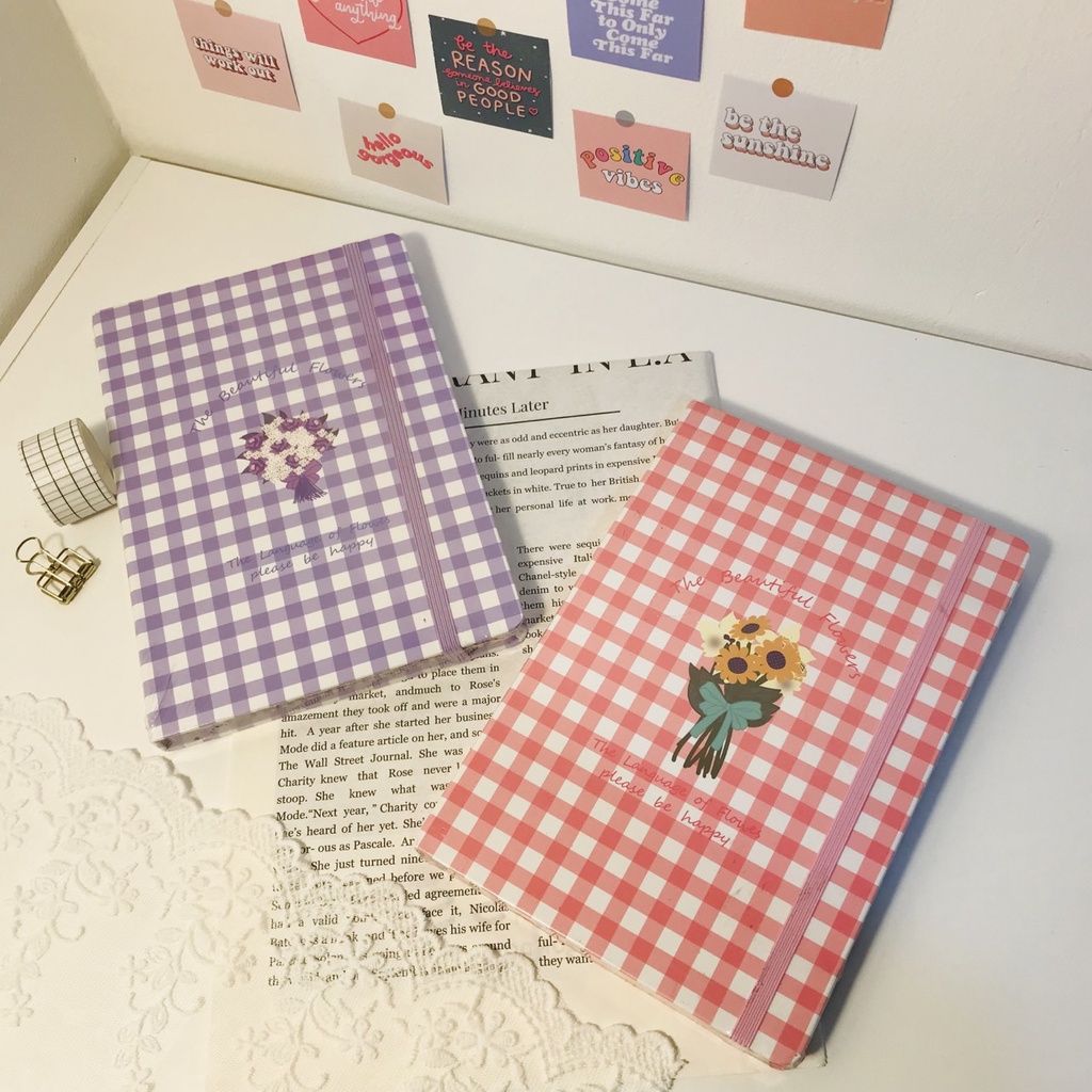 

hardcover notebook A5 tema kotak-kotak bunga untuk jurnal