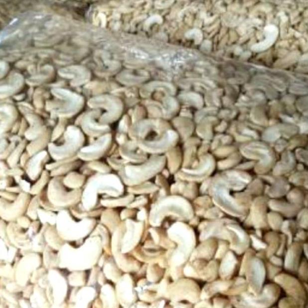 

KACANG MEDE KACANG MEDE MENTAH BELAH DUA 1KG EL09I09A82L