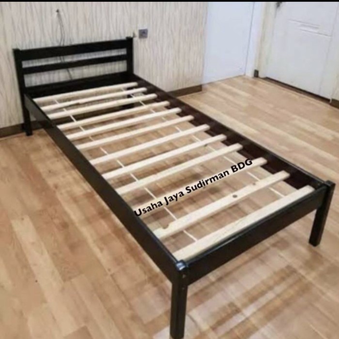 Terlaris Ranjang Kayu Medium 120X200