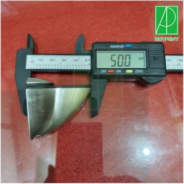 .........] Ambalan kaca sirip hiu M harfit