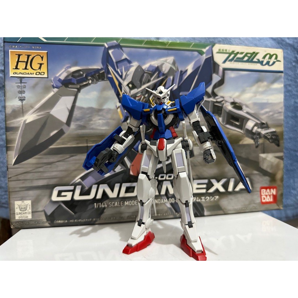 GN - 001 Gundam Exia HG (High Grade) 1/144 (Sudah Dirakit)