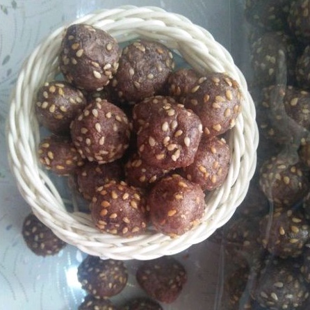 

Ciput Wayang 250g / Ciput Wijen Kueh onde onde wijen / Cemilan Kiloan
