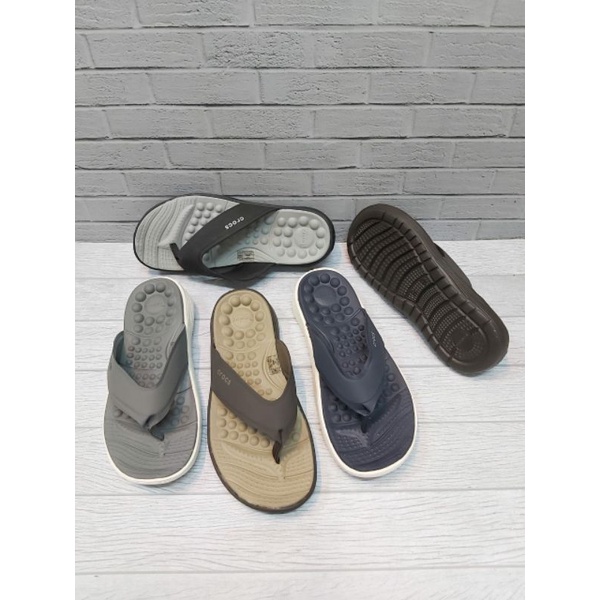 Sandal Jepit CROCS REVIVA CANVAS FLIP MEN