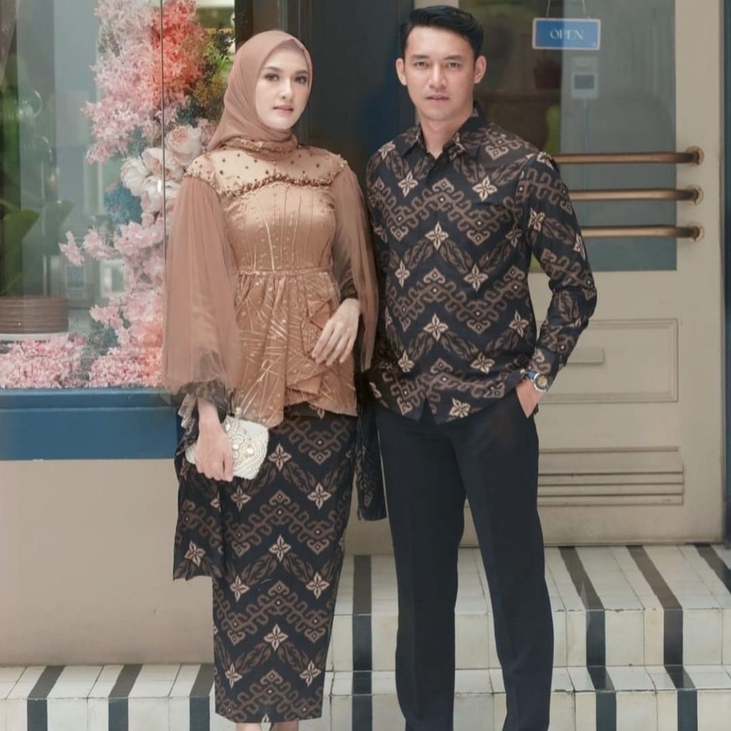 KEMEJA BATIK PRIA LENGAN PANJANG KEBAYA VANILLA  KEMEJA BATIK AVEENA LENGAN PANJANG KEMEJA PRIA KEMEJA COWO HEM BATIK BAJU BATIK KEMEJA LAMARAN KEMEJA RAPAT KEMEJA MOTIF BATIK KEMEJA WARNA BROWN KEMEJA HITAM