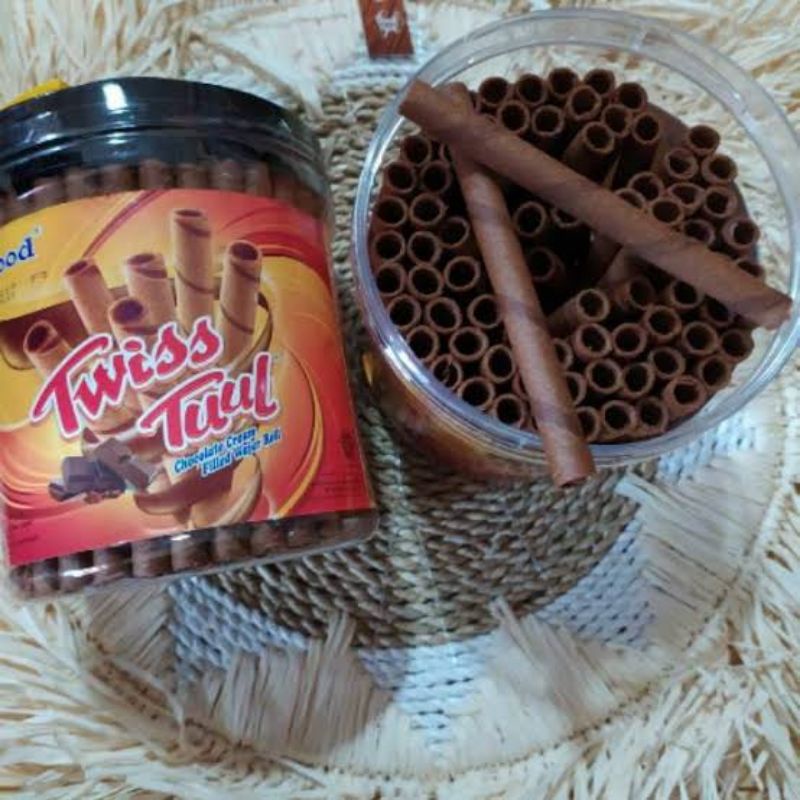 

Twisstuul Astor 500 gram Enak Rasa Coklat Wafer Roll Inafood Toples Isi Full