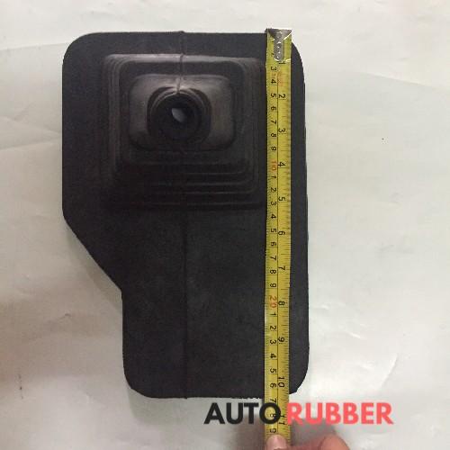 Karet Boot Perseneling Daihatsu Taft Gt Hiline Feroza