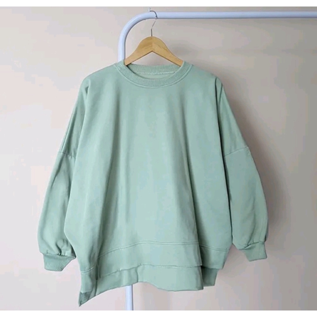 Sweater Blouse BATWING JUMBO WANITA Atasan Bigsize Korean Fashion OOTD Kekinian Pakaian Kasual