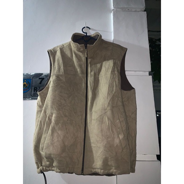 vest uniclo luar dalam