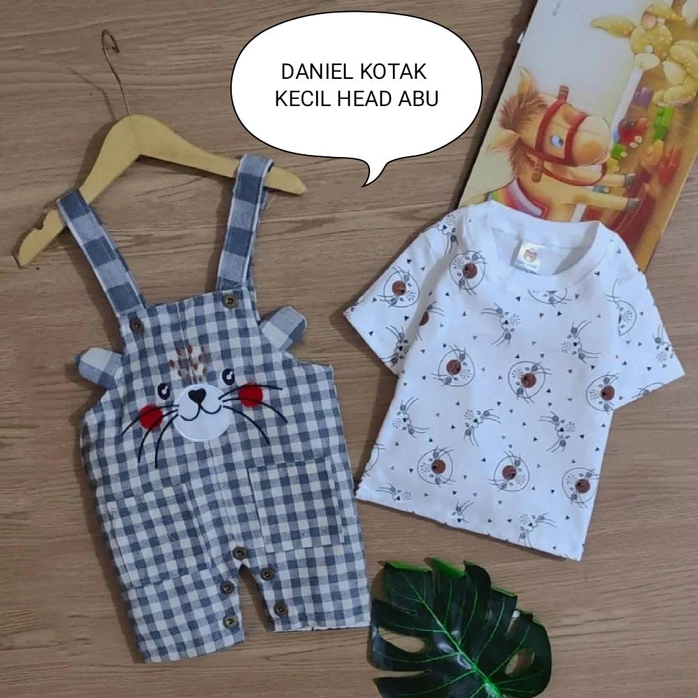 Setelan Overall Anak Bayi Laki-laki Motif Daniel Kotak Estimasi Usia 3-12 Bulan