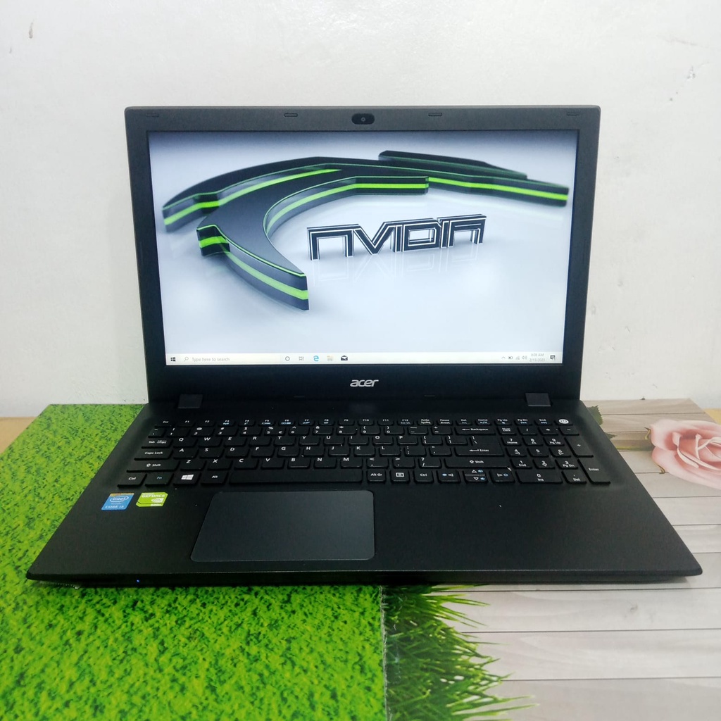 Laptop Gaming Acer Aspire E5-575G Core i7 gen 7 RAM 8GB SSD 256GB Nvidia 940MX 2GB Mulus Lancar